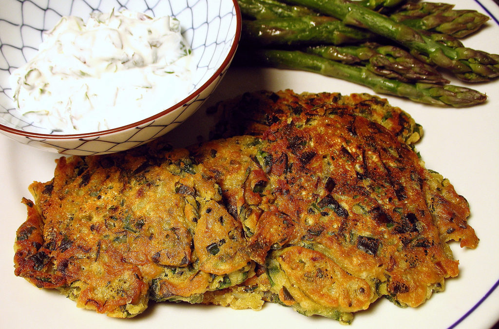 RAMP SPRING ONION BHAJIS WITH  RADISH RAITA